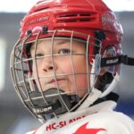 hockey, slavia, skater, hockey player, winter, winter sports, winter sport, joy, hockey stick, captain, puck, ice, skating, sport, emotion, face, reflection